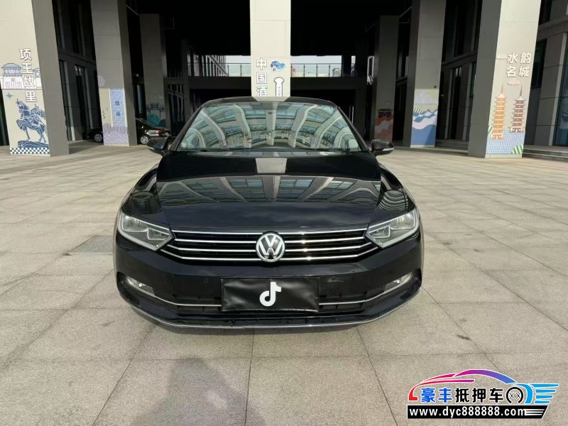 18年大众迈腾轿车抵押车出售