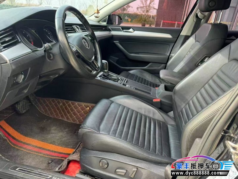 18年大众迈腾轿车抵押车出售