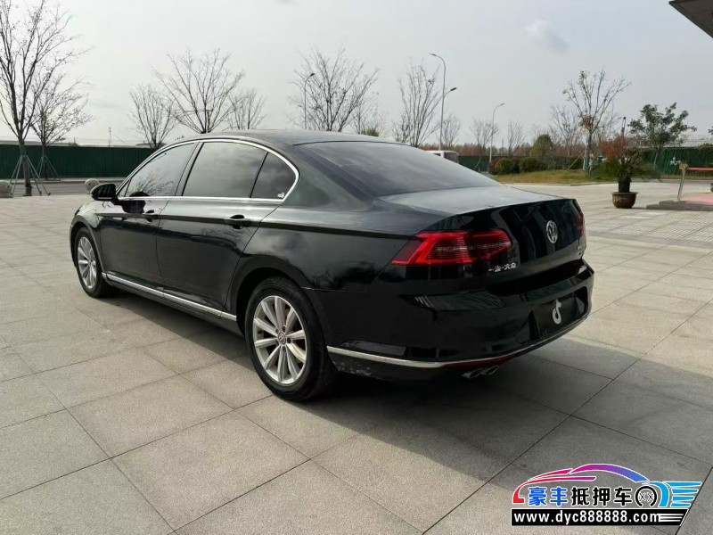 18年大众迈腾轿车抵押车出售