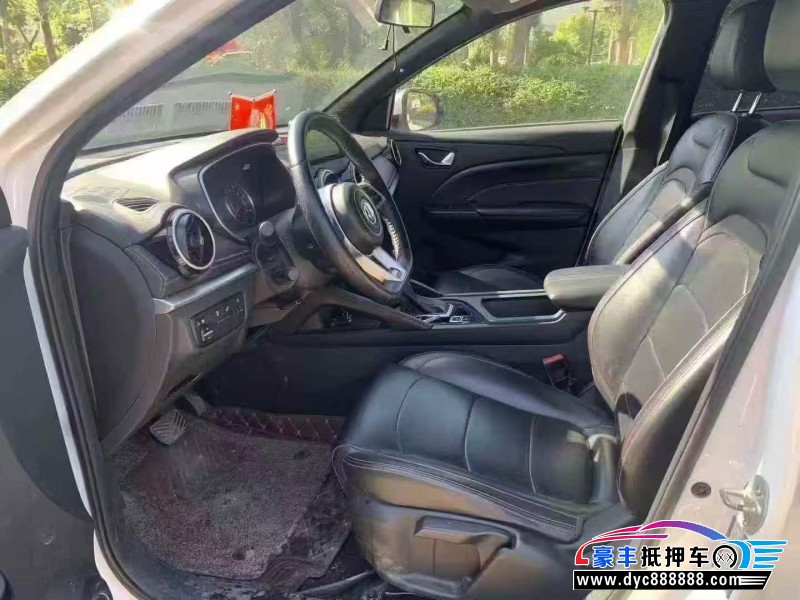 22年东风风光500轿车抵押车出售