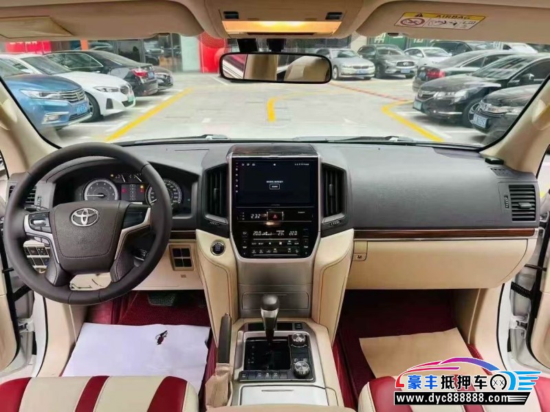 19年丰田兰德酷路泽（陆巡）轿车抵押车出售