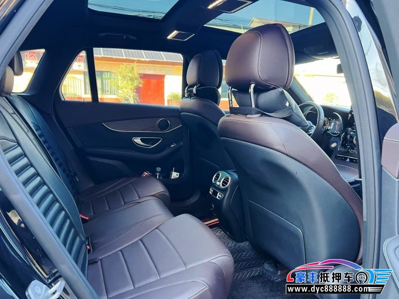 22年奔驰GLC轿车抵押车出售