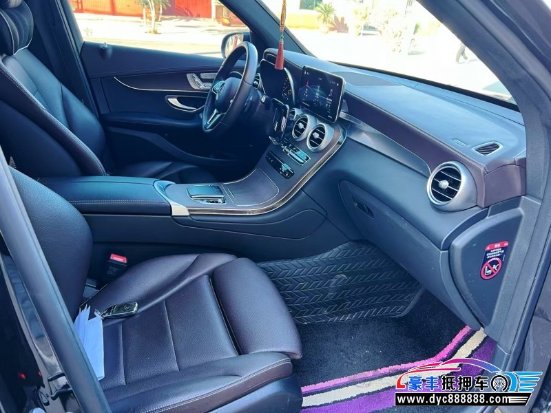 22年奔驰GLC轿车抵押车出售