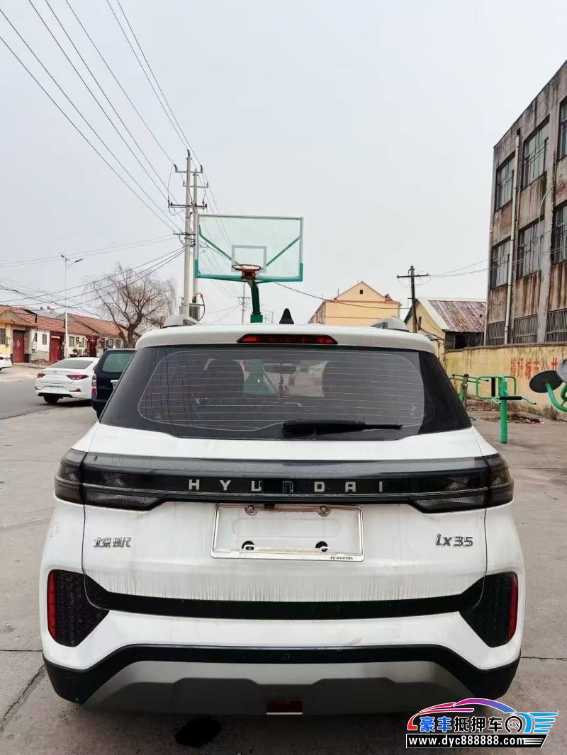 21年现代ix35轿车抵押车出售