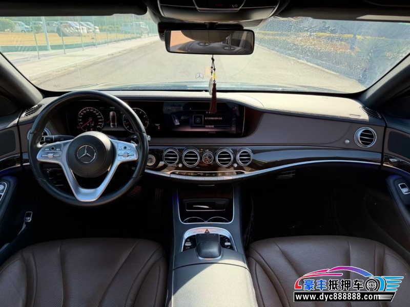 19年奔驰S轿车抵押车出售