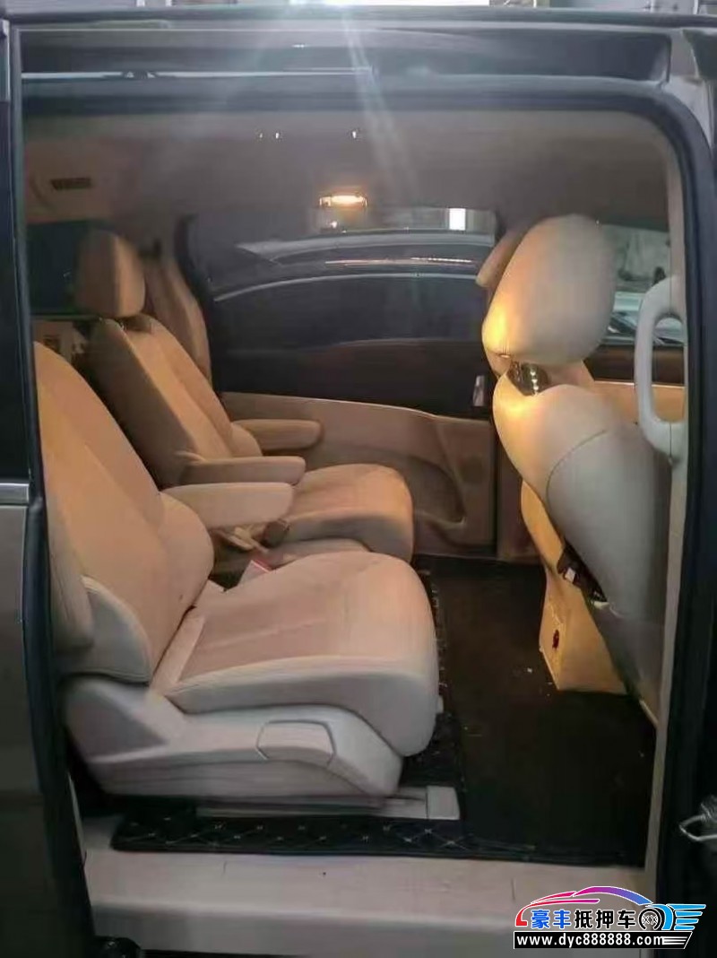 21年别克GL8轿车抵押车出售