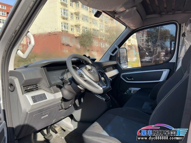 25年东风御风轿车抵押车出售