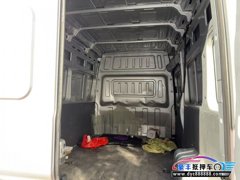 25年东风御风轿车抵押车出售