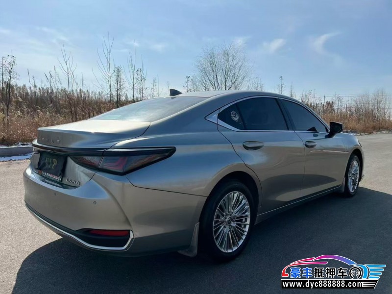 24年雷克萨斯ES轿车抵押车出售