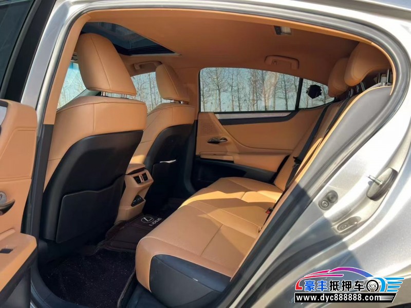 24年雷克萨斯ES轿车抵押车出售