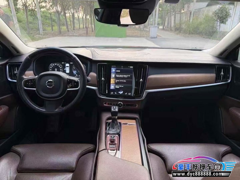 20年沃尔沃S90轿车抵押车出售