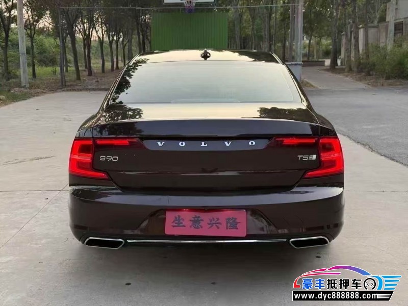 20年沃尔沃S90轿车抵押车出售