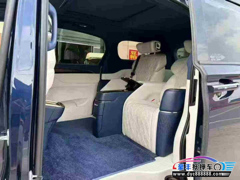 21年别克GL8轿车抵押车出售