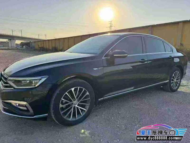 20年大众迈腾轿车抵押车出售