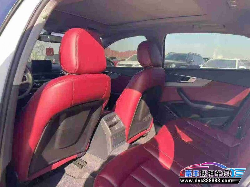 19年奥迪A4L轿车抵押车出售