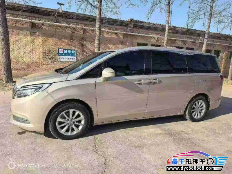 20年别克GL8轿车抵押车出售