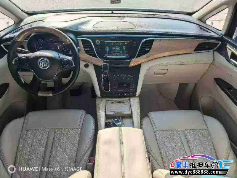 20年别克GL8轿车抵押车出售