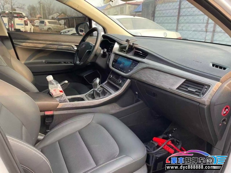 19年吉利帝豪GS轿车抵押车出售