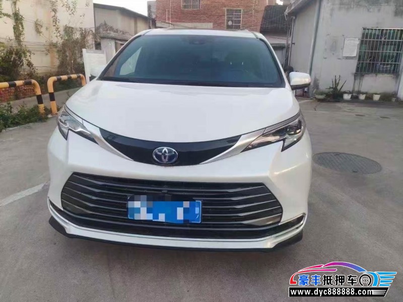 23年丰田塞纳轿车抵押车出售