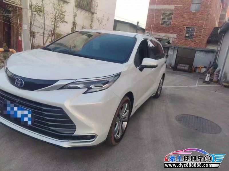 23年丰田塞纳轿车抵押车出售