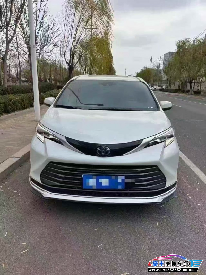 24年丰田塞纳轿车抵押车出售