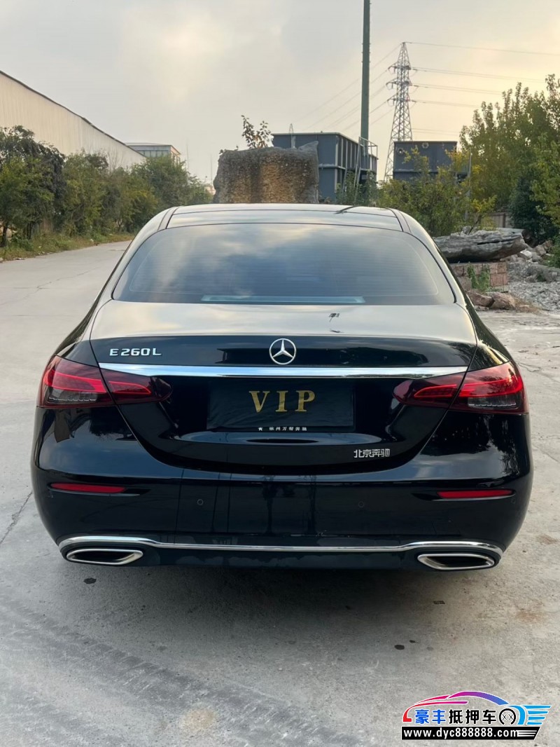 22年奔驰E轿车抵押车出售