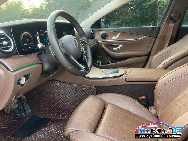 22年奔驰E轿车抵押车出售