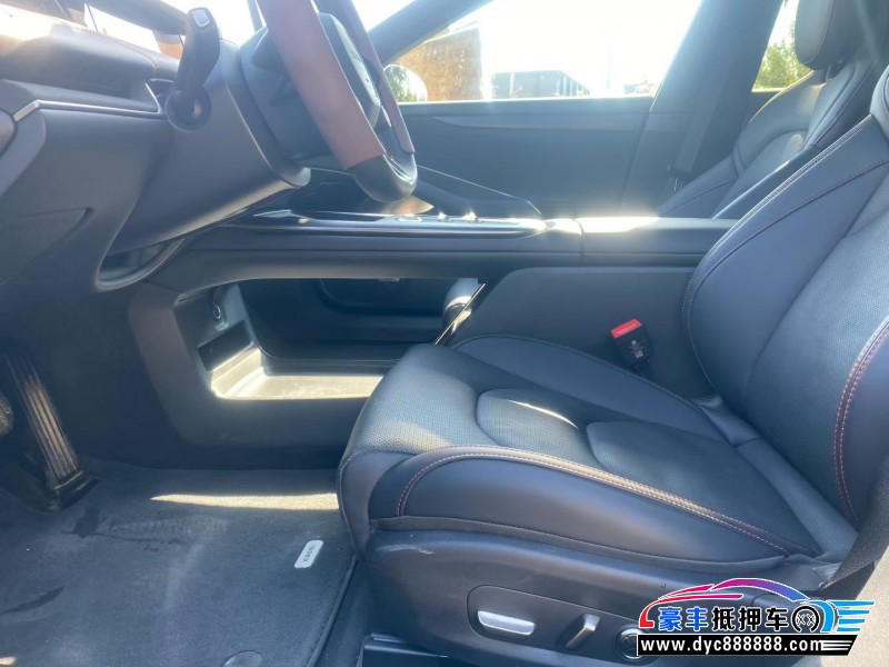 25年小米SU7轿车抵押车出售