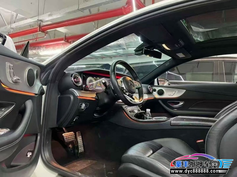 20年奔驰E轿车抵押车出售