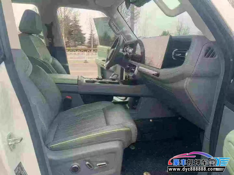 25年北京BJ40轿车抵押车出售