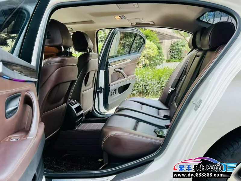 15年宝马5系轿车抵押车出售