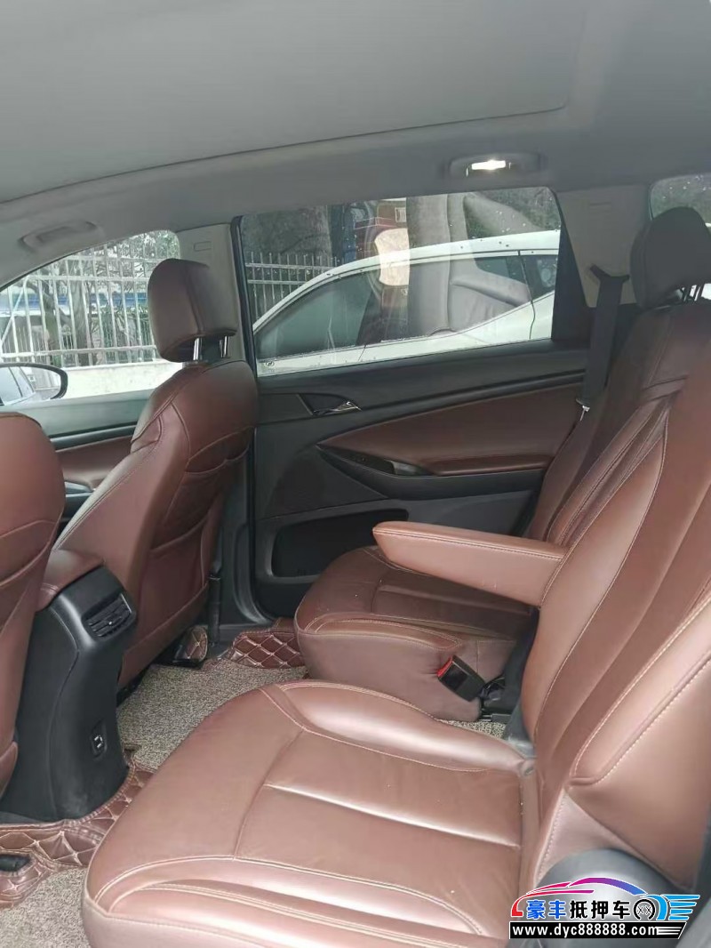 18年别克别克GL6轿车抵押车出售