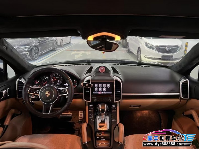 18年保时捷卡宴轿车抵押车出售