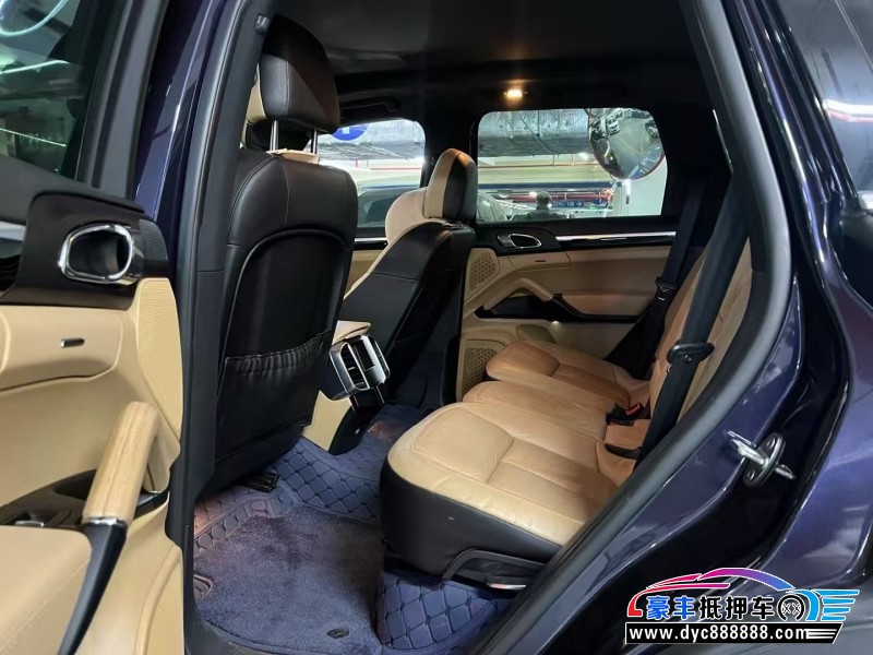 18年保时捷卡宴轿车抵押车出售