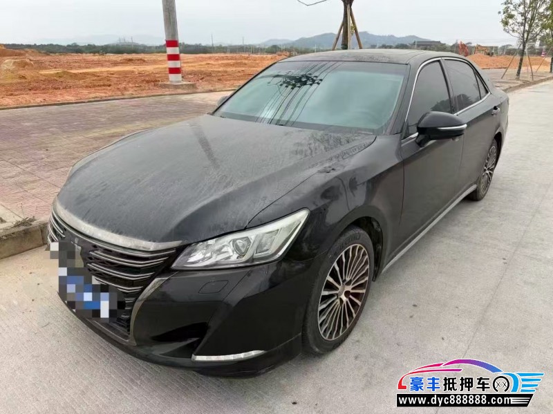 18年丰田皇冠轿车抵押车出售