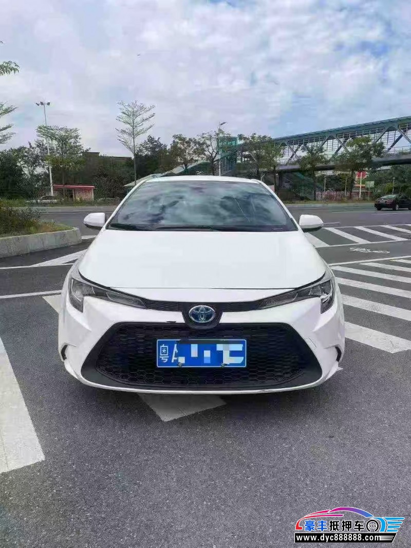 22年丰田雷凌轿车抵押车出售