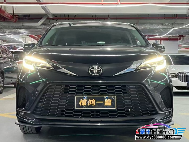 抵押车出售25年丰田格瑞维亚轿车