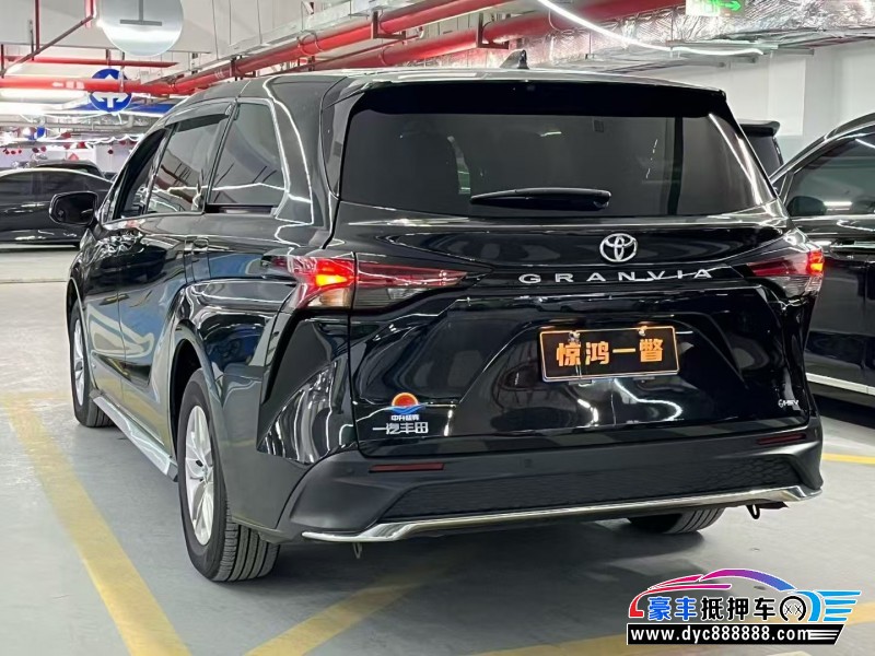 25年丰田格瑞维亚轿车抵押车出售