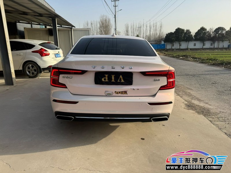 20年沃尔沃S60轿车抵押车出售