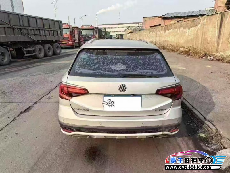 17年大众蔚领轿车抵押车出售