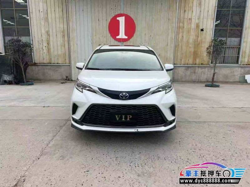 抵押车出售24年丰田格瑞维亚轿车