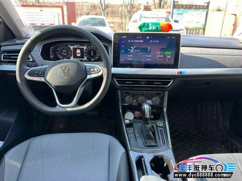 25年大众朗逸轿车抵押车出售