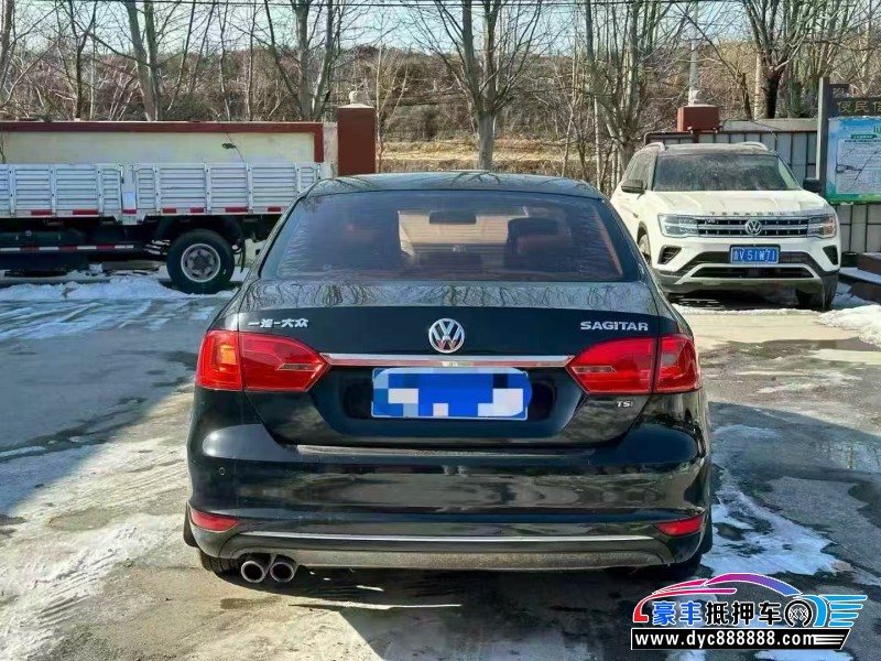 14年大众速腾轿车抵押车出售