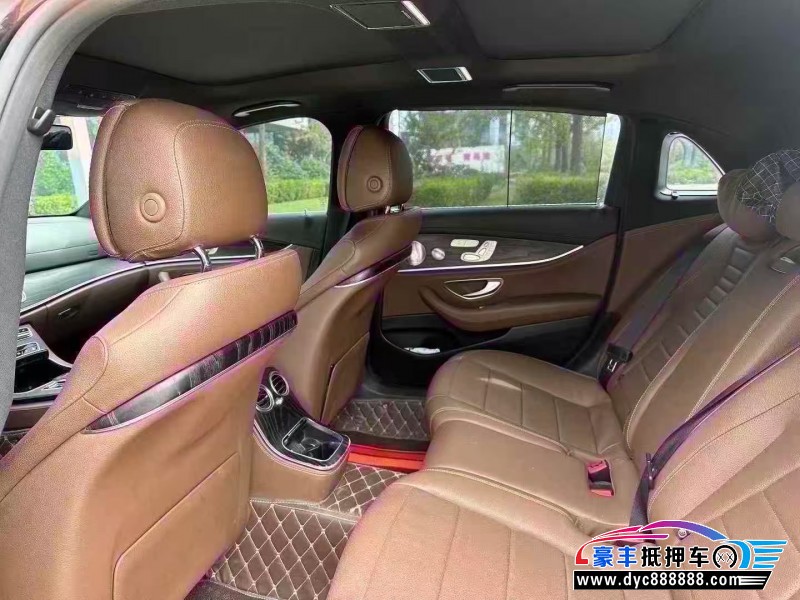 20年奔驰E轿车抵押车出售