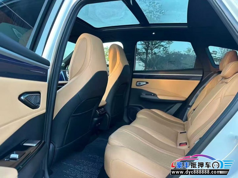 24年吉利银河L7轿车抵押车出售