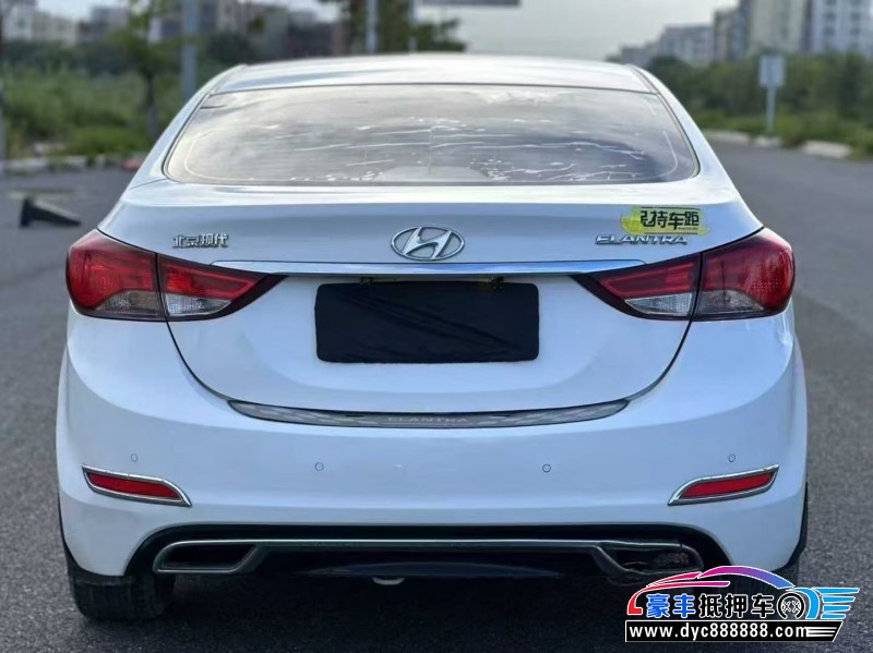 18年现代朗动轿车抵押车出售