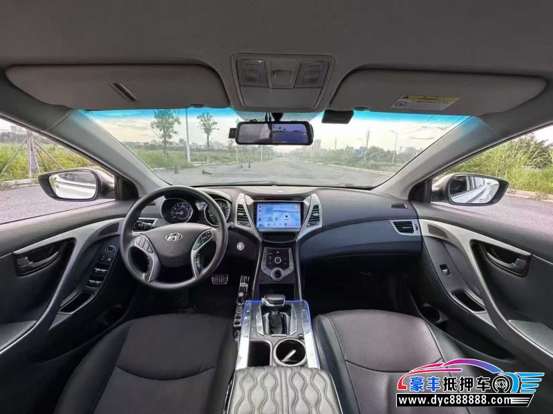 18年现代朗动轿车抵押车出售