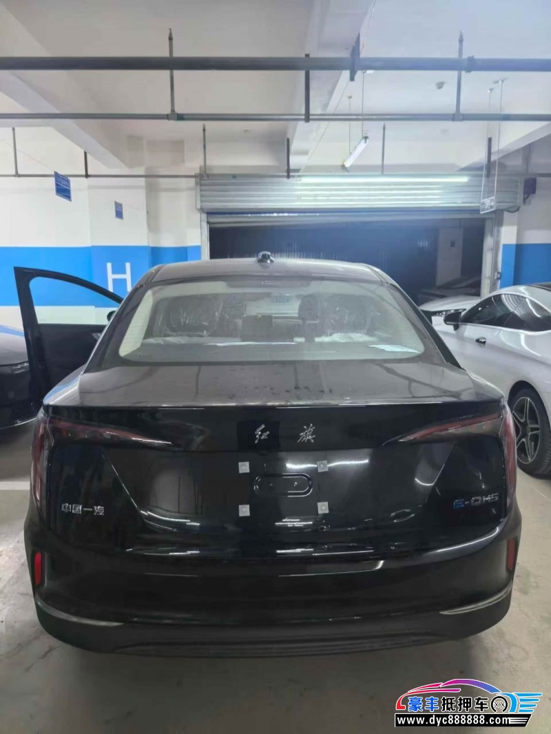 25年红旗EQM5轿车抵押车出售