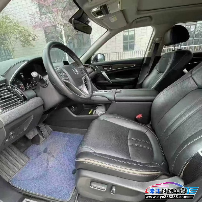 20年本田冠道轿车抵押车出售