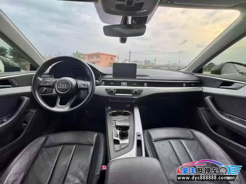 19年奥迪A5轿车抵押车出售